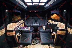 奔馳新威霆豪華商務(wù)車改裝