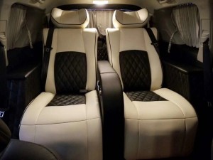 “鐵血硬漢”豐田霸道升級舒適內(nèi)飾，盡享尊貴生活