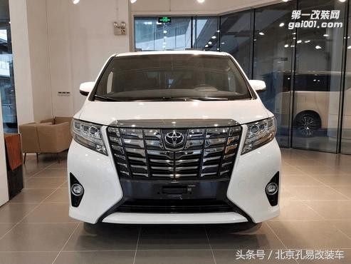 豐田埃爾法被挑戰(zhàn) 北京孔易改裝車團(tuán)隊(duì)針對(duì)日產(chǎn)貴士改裝出創(chuàng)建性方案，舒適度與空間再度升級(jí)