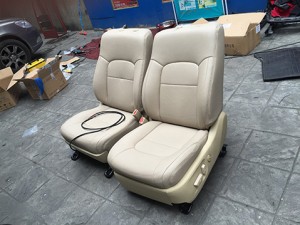 豐田陸巡電動座椅改裝—成都威威車改