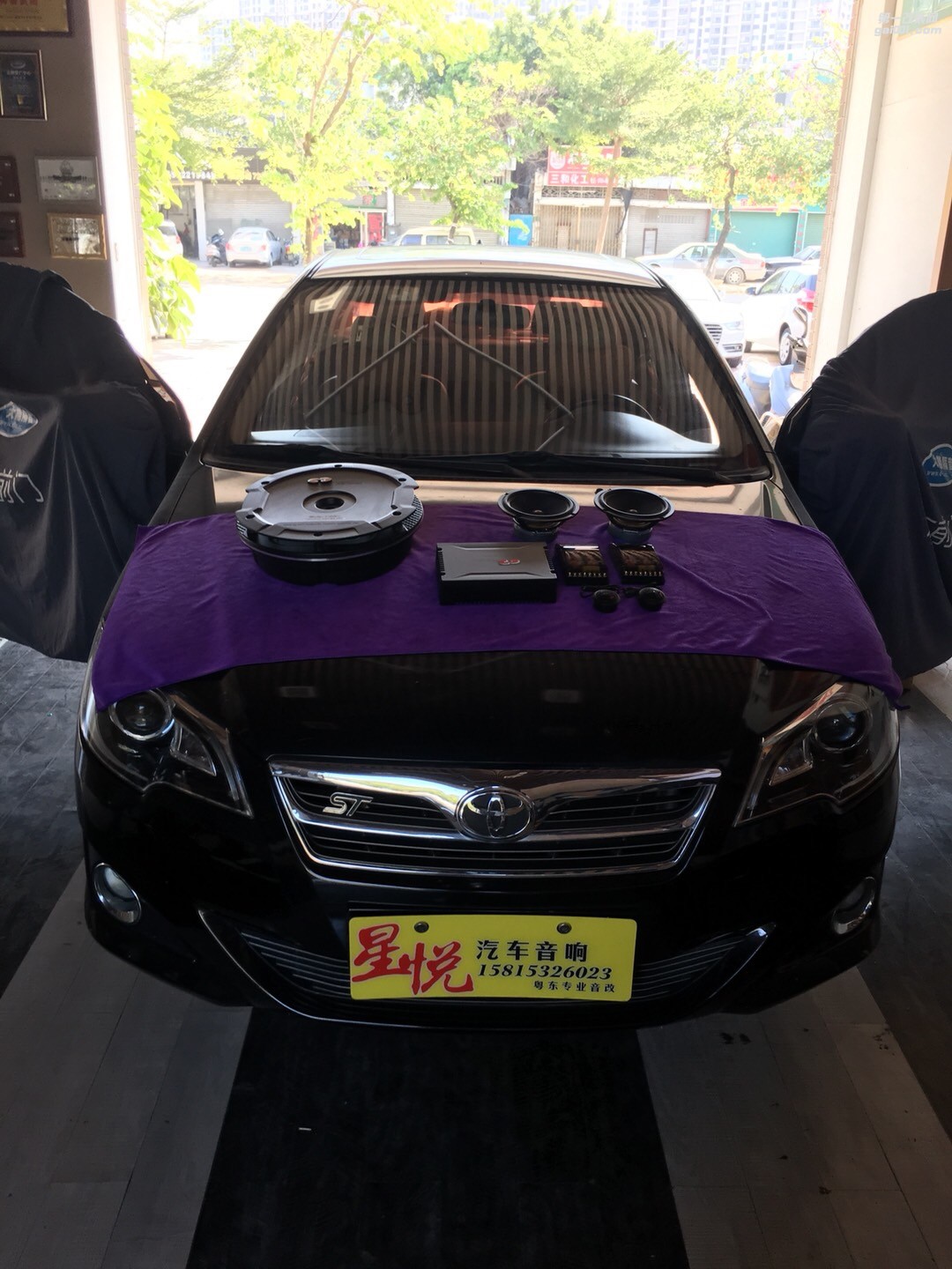 汕頭市星悅汽車音響改裝豐田花冠“音”你而美！改裝美國CDT西迪聲喇叭備胎功放追求完美音效
