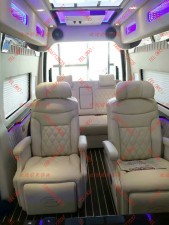 福特全順內(nèi)飾豪華改裝