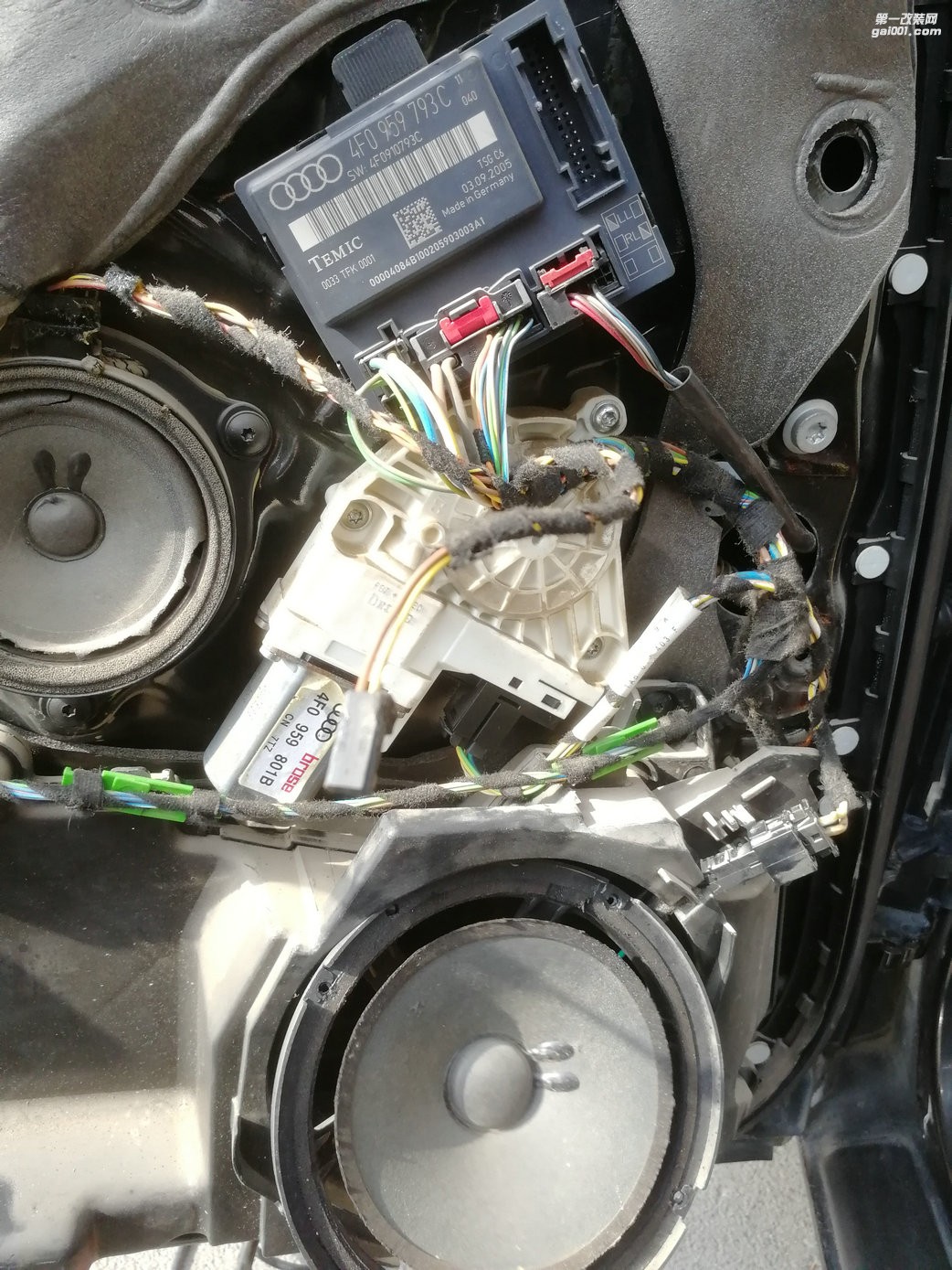 奧迪A6L更換萊福喇叭升級音響-音響玩家全國連鎖昆明樂升店