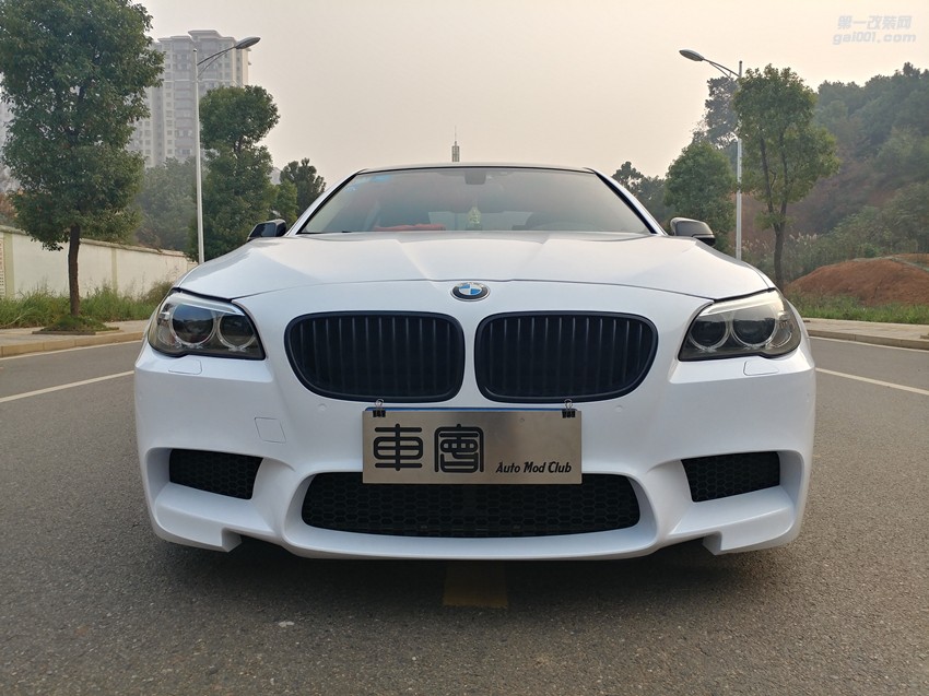 寶馬5系升級(jí)AN M5包圍+改色