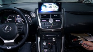 雷克薩斯NX200改裝中控大屏—成都威威車改