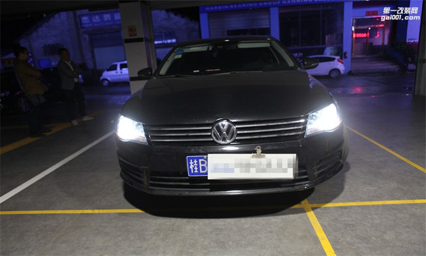 柳州最專業(yè)的改燈店，車燈升級改裝，寶來改雙光透鏡