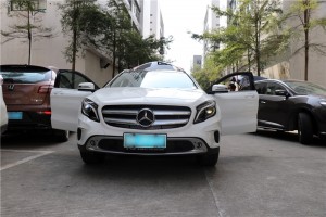 拉風(fēng)又方便~~奔馳GLA200加裝路暢智能電動(dòng)尾門(mén)