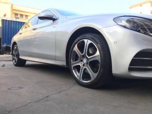 奔馳，換 原裝 19寸 完工！
