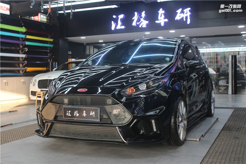 長沙進口車身改色膜 福特ST施工CYS亮光黑