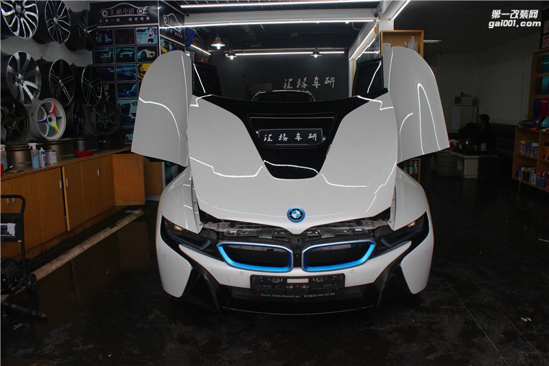 长沙汇格车研 宝马BMWi8施工透明保护膜