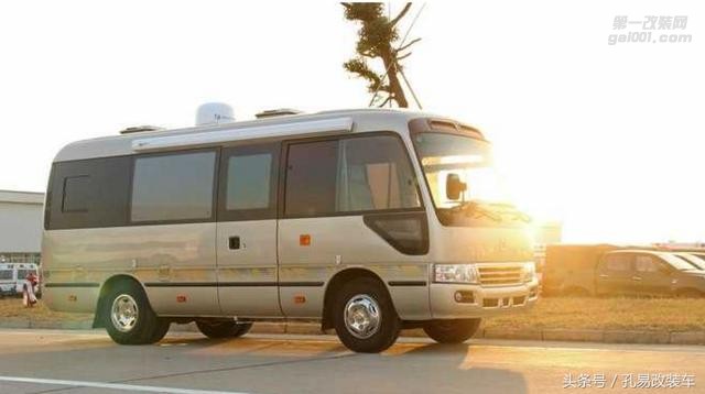 江鈴考斯特、中通B型中巴改裝房車——孔易改裝車用品網(wǎng)