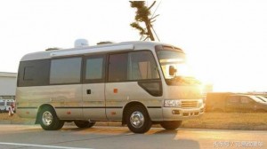 江鈴考斯特、中通B型中巴改裝房車——孔易改裝車用品網(wǎng)