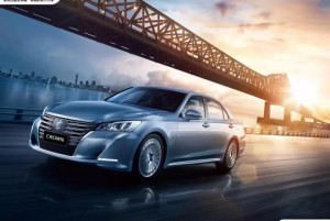 用美特靜隔音武裝自己 豐田皇冠的全新降噪體驗(yàn)【清遠(yuǎn)至上音樂(lè)】