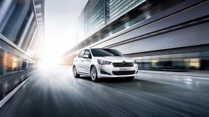 雪鐵龍愛麗舍音響改裝升級 歌劇世家、英國正弦波伴你途中作樂【清遠(yuǎn)至上音樂】