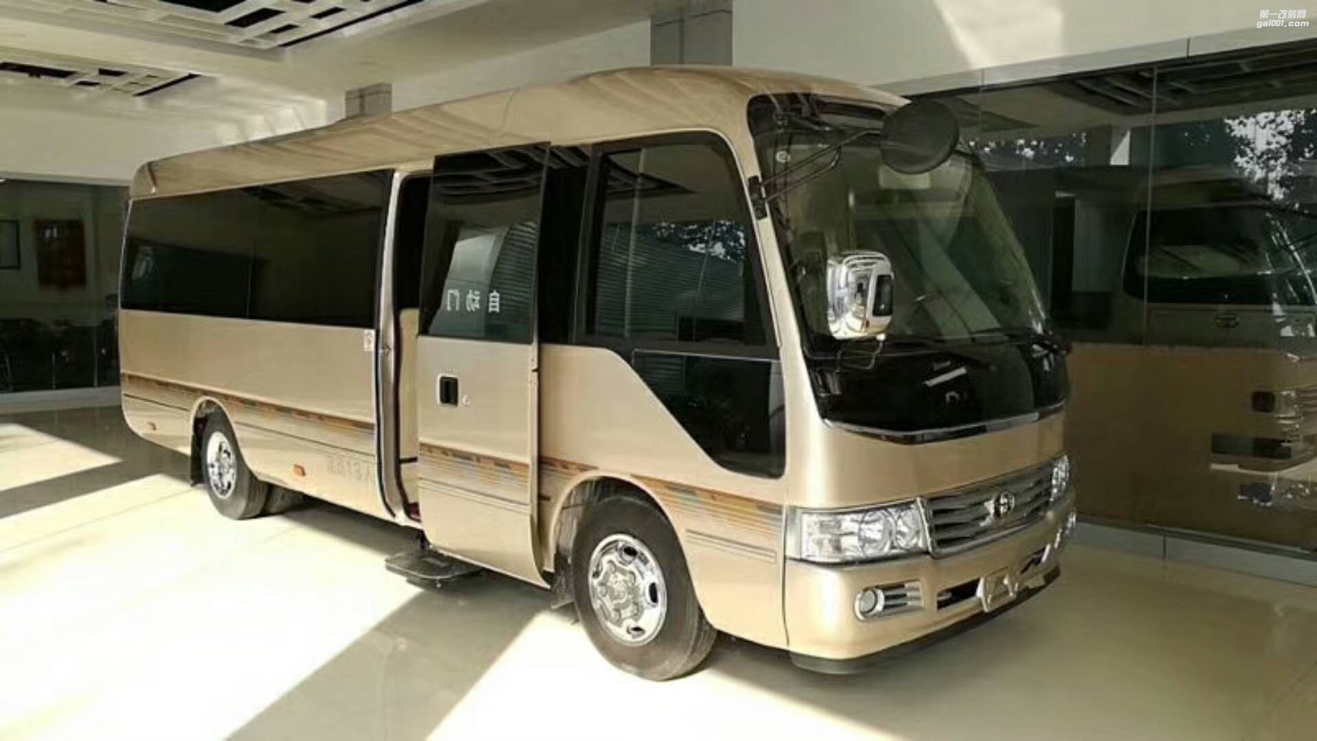 考斯特內(nèi)飾豪華改裝-西安漢楓房車