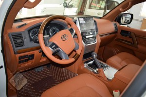 豐田蘭德酷路澤內(nèi)飾改裝座椅頂棚中控包真皮 成都藝騰