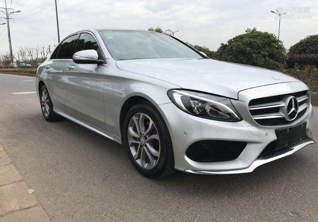 武漢奔馳C260L汽車音響改裝升級(jí)