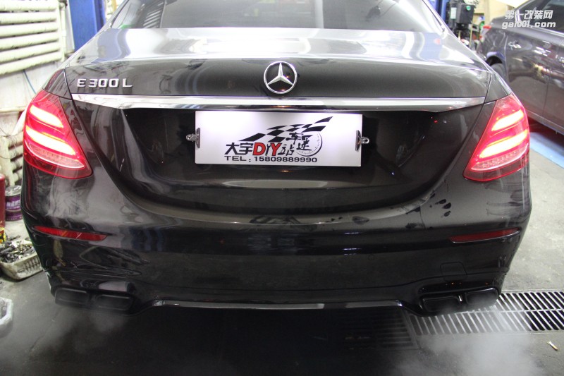 大宇車迷站 奔馳E200L W213 改裝RES中尾閥門排氣 AMG后唇尾喉