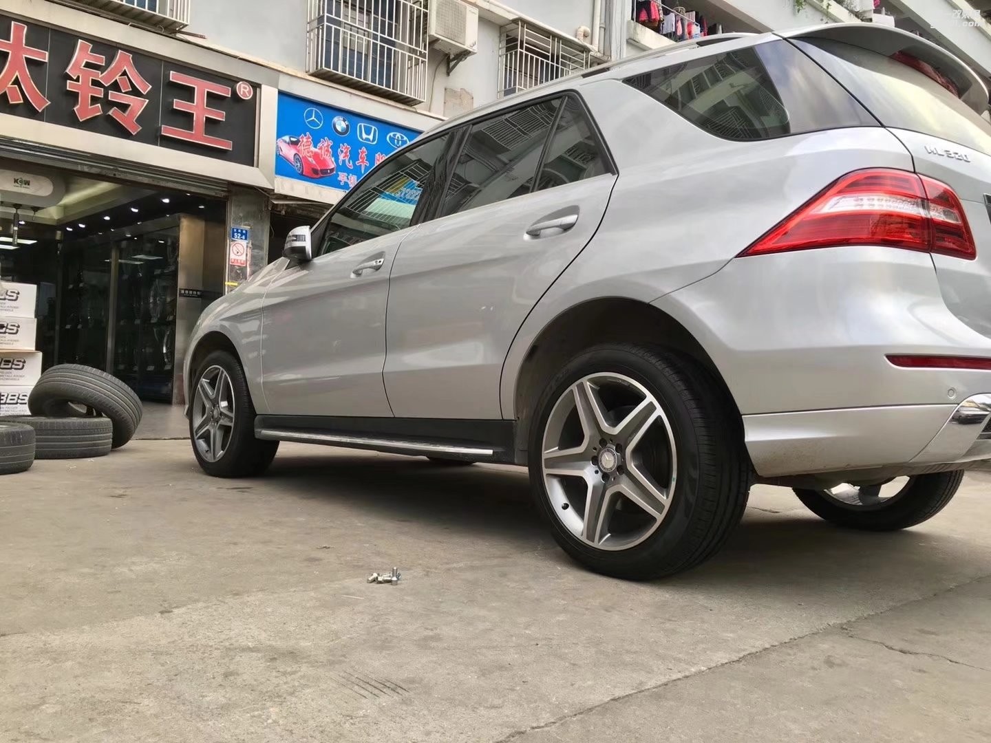 奔馳，換 原裝  20寸  AMG  完工！
