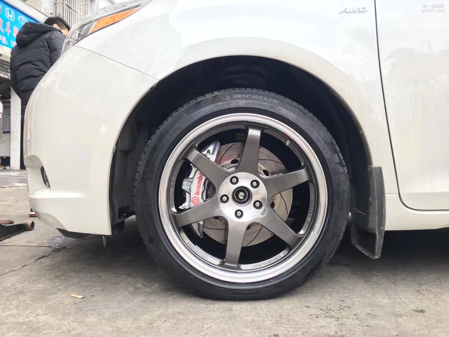 塞納，換 19寸 RAYS TE37 SL 完工！