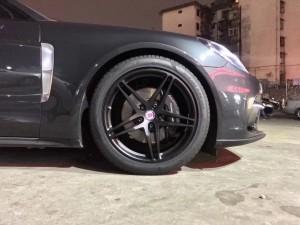 新帕拉米拉  ? 倍耐力PZ4 ?美國 HRE ????