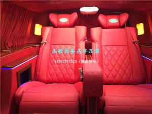 越野內(nèi)飾改裝之路虎發(fā)現(xiàn)4變身展示升級(jí)大紅色！