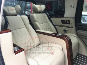 鄭州路虎內(nèi)飾改裝/河南越野車航空座椅改裝案例