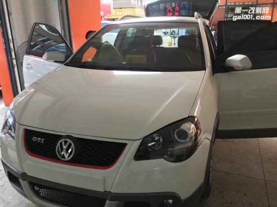 常州專業(yè)汽車音響改裝大眾Cross Polo音響升級歌劇世家