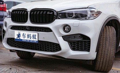 盛氣凌人，寶馬x5身披M包圍，加寬輪眉,尾帶四出排氣