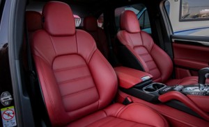 紅紅火火過新年！保時(shí)捷卡宴改裝升級(jí)櫻桃紅真皮內(nèi)飾