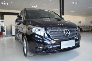 奔馳威霆商務(wù)車內(nèi)飾改裝