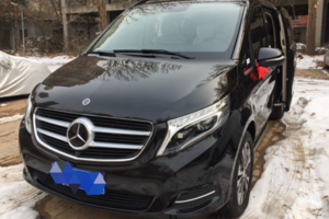 改裝奔馳V260內(nèi)飾后，力克勁敵埃爾法