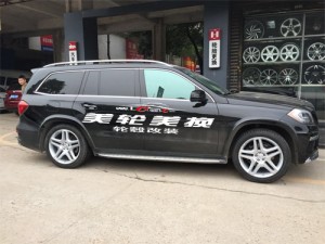 奔馳GL350輪轂輪胎改裝升級