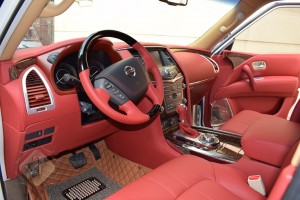 成都藝騰汽車內(nèi)飾改裝 途樂(lè)內(nèi)飾改裝干椒紅