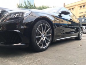 奔馳，換 S63 原裝 19寸 完工！