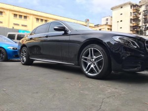 奔馳，換 原裝 19寸 AMG 完工！