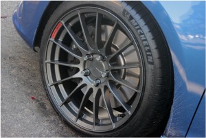 海亞：高爾夫 6R 升級日本 ENKEI RS05RR 18寸輕量化輪轂