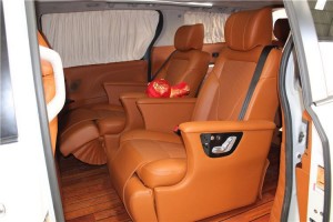 豐田塞納內(nèi)飾商務(wù)升級(jí)，為乘客帶來(lái)極致享受