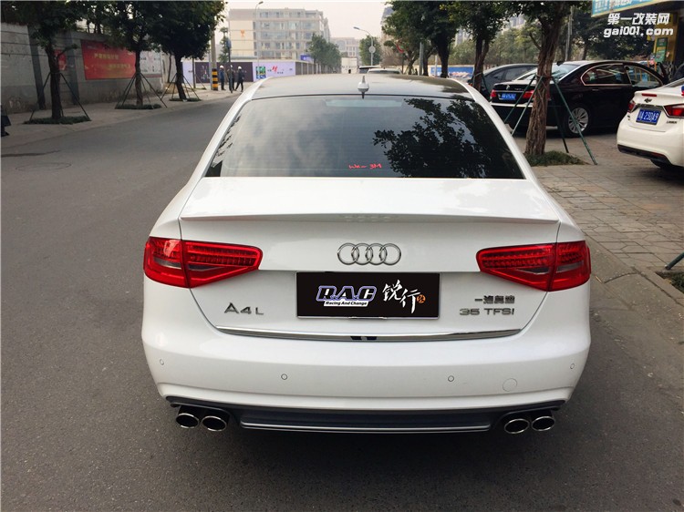 成都銳行奧迪A4L改裝S4款中尾段排氣管加后唇