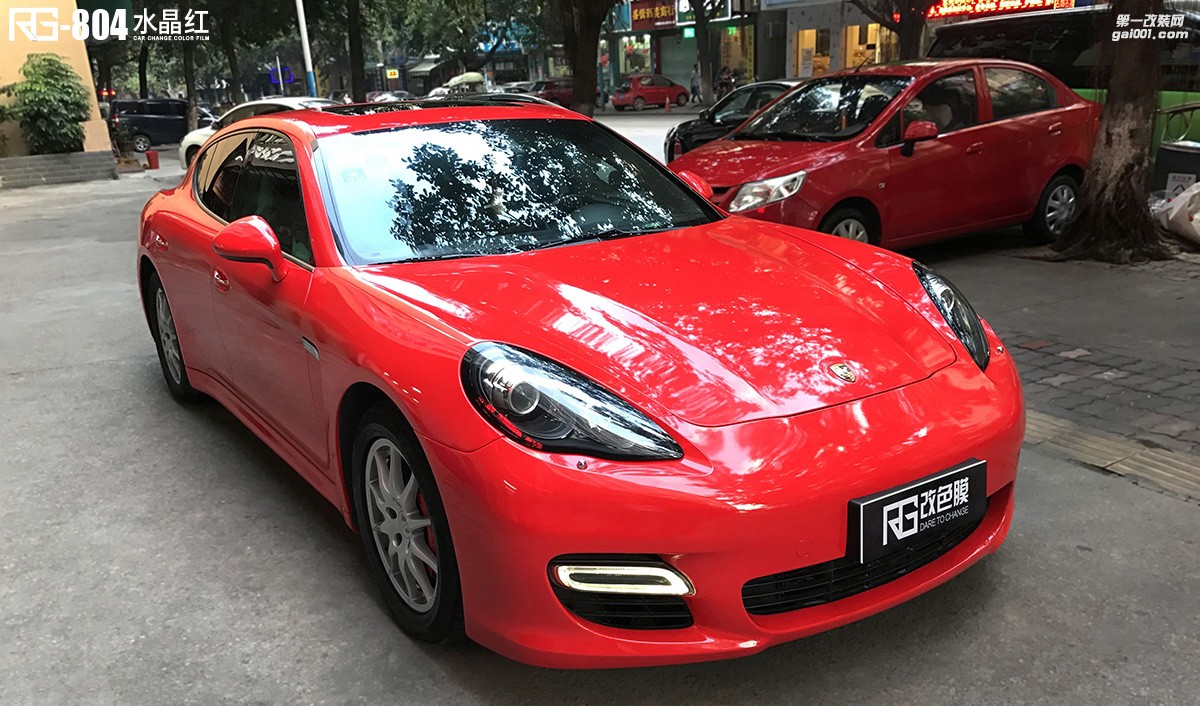 中國紅的靚麗完全漆面效果 保時捷帕拉梅拉全車改色貼膜案例分享  水晶紅