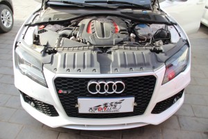 大宇車迷站 奧迪RS7改裝BERGER紅色安全帶