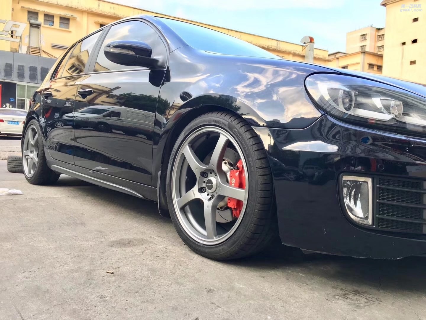 大眾，換 prodrive 18寸 完工！