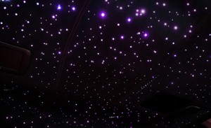 寶馬5系改裝麂皮絨星空頂，DIY你的穹蒼之頂