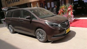 別克gl8內(nèi)飾改裝翻毛皮包覆+星空頂「西安合正」