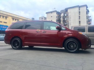 豐田，裝 RAYS  C345 完 工！