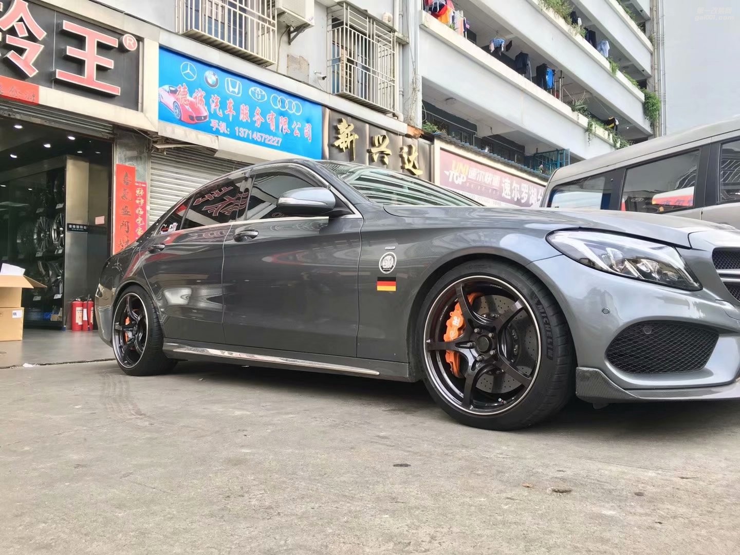 奔馳，換  RAYS  G50 ，19寸 完工！