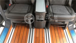 大眾T5商務(wù)車(chē)柚木地板改裝