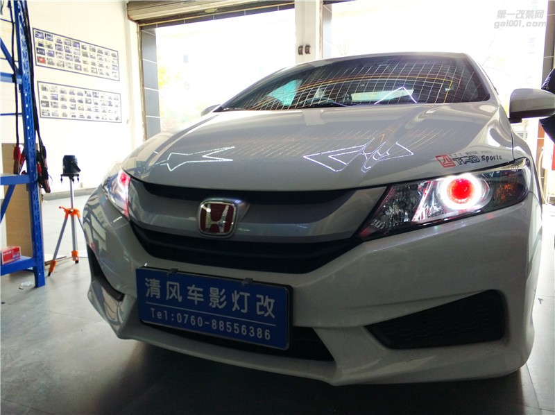 本田鋒范升級海拉五雙光透鏡 天使眼、惡魔眼改裝——中山清風(fēng)車影燈改