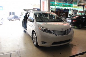 豐田塞納游艇實(shí)木地板改裝，輕松提升整車檔次！