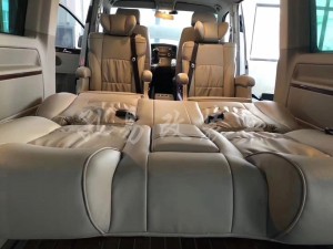 大眾邁特威改裝內(nèi)飾航空座椅